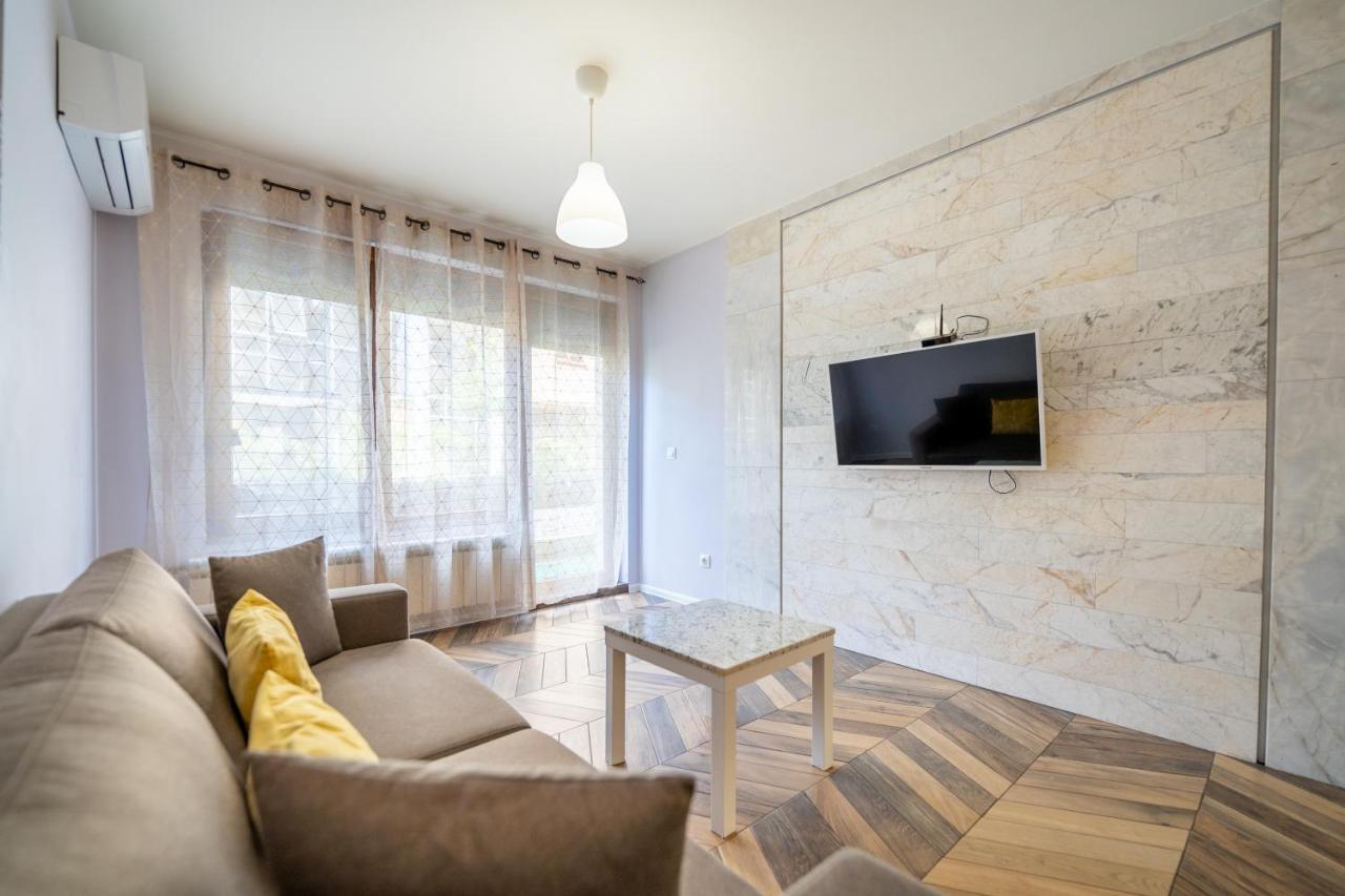 Sunny Apartment In Studentski Grad, Behind Unss София Экстерьер фото